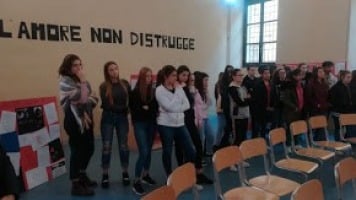 "L'amore non distrugge" 9
